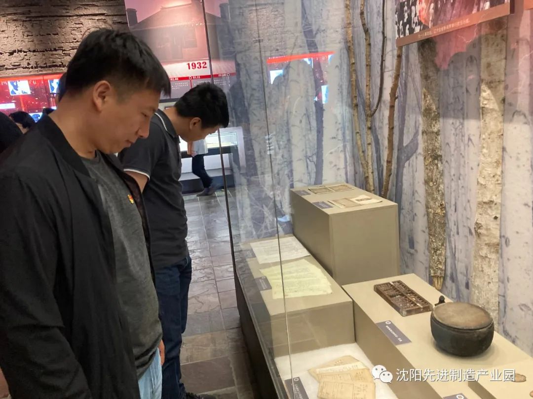 99fe808de823ececc20c504fb55eb118